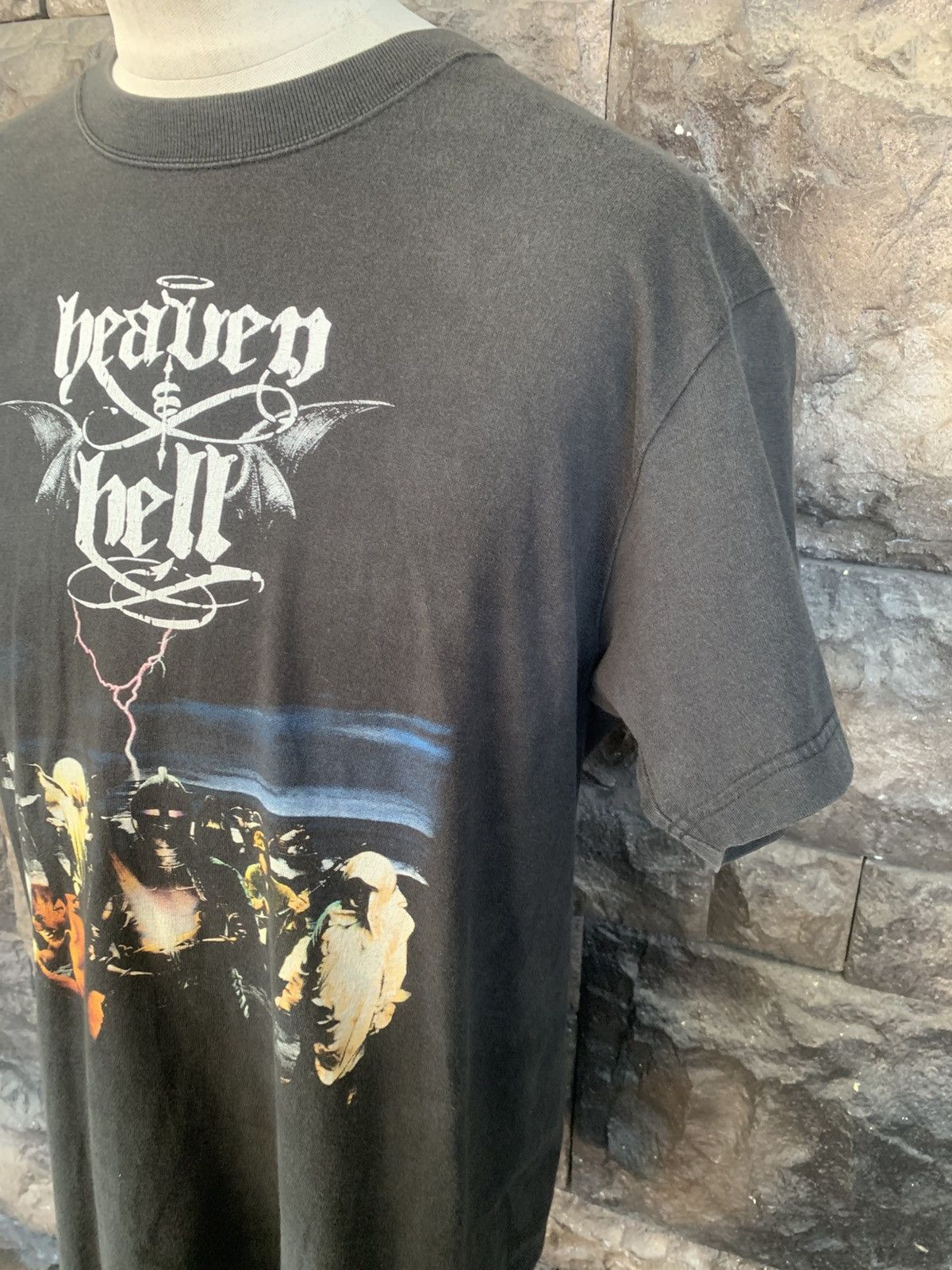 Band Tees Vintage Heaven And Hell Black Sabbath Japan Tour Band Tshirt Size US L / EU 52-54 / 3 - 3 Thumbnail