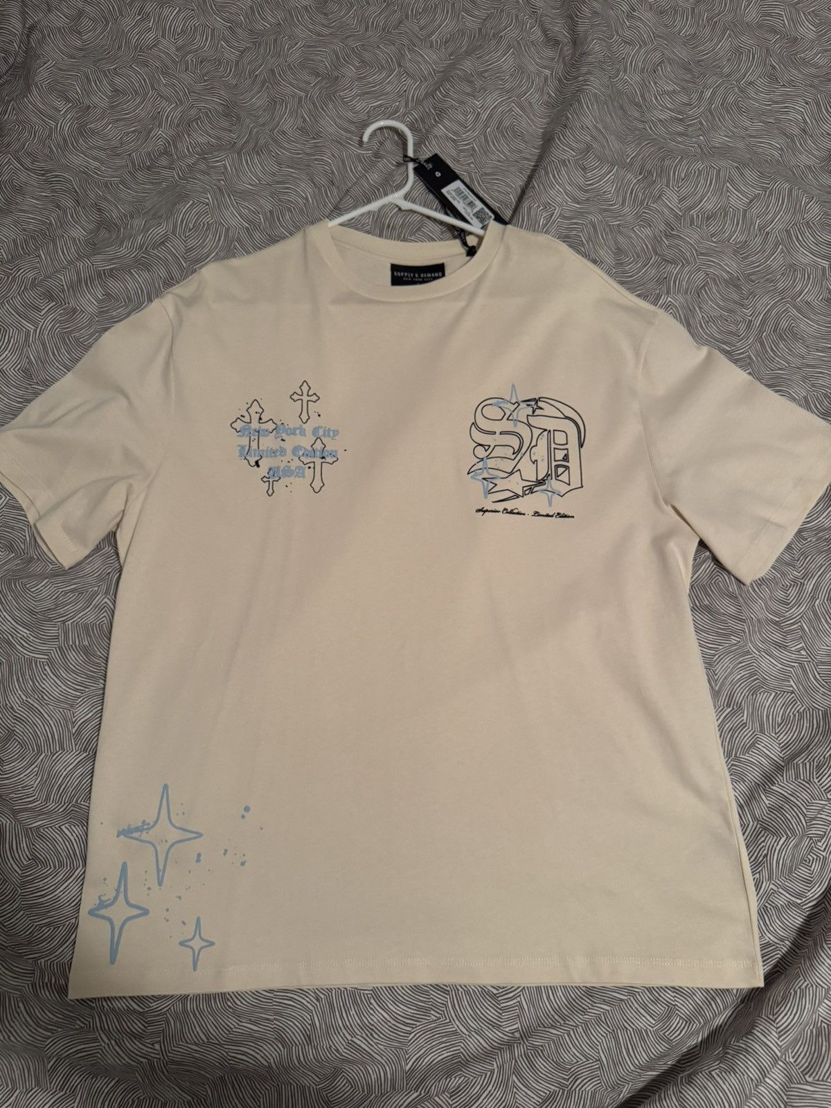 Supply & Demand Supply & Demand Cross Tee Size US L / EU 52-54 / 3 - 1 Thumbnail