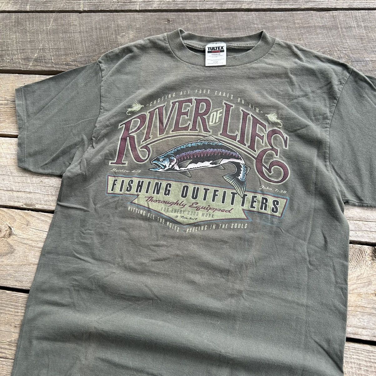 Vintage Vintage 90s River Of Life Fishing Religious Jesus T Shirt Size US L / EU 52-54 / 3 - 1 Thumbnail