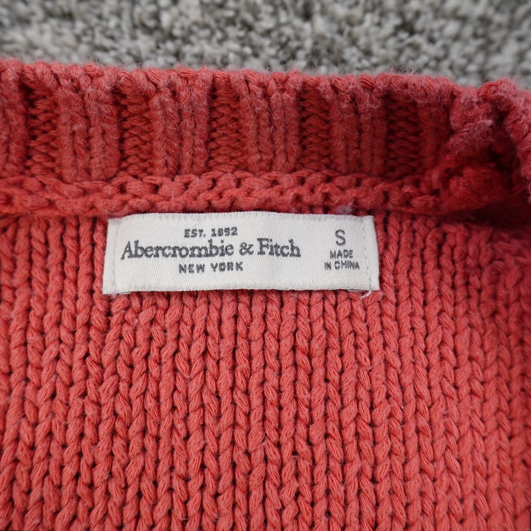 Abercrombie & Fitch Abercrombie & Fitch Sweater Womens S Pink Aran Knit Crewneck Pullover Size S / US 4 / IT 40 - 3 Thumbnail