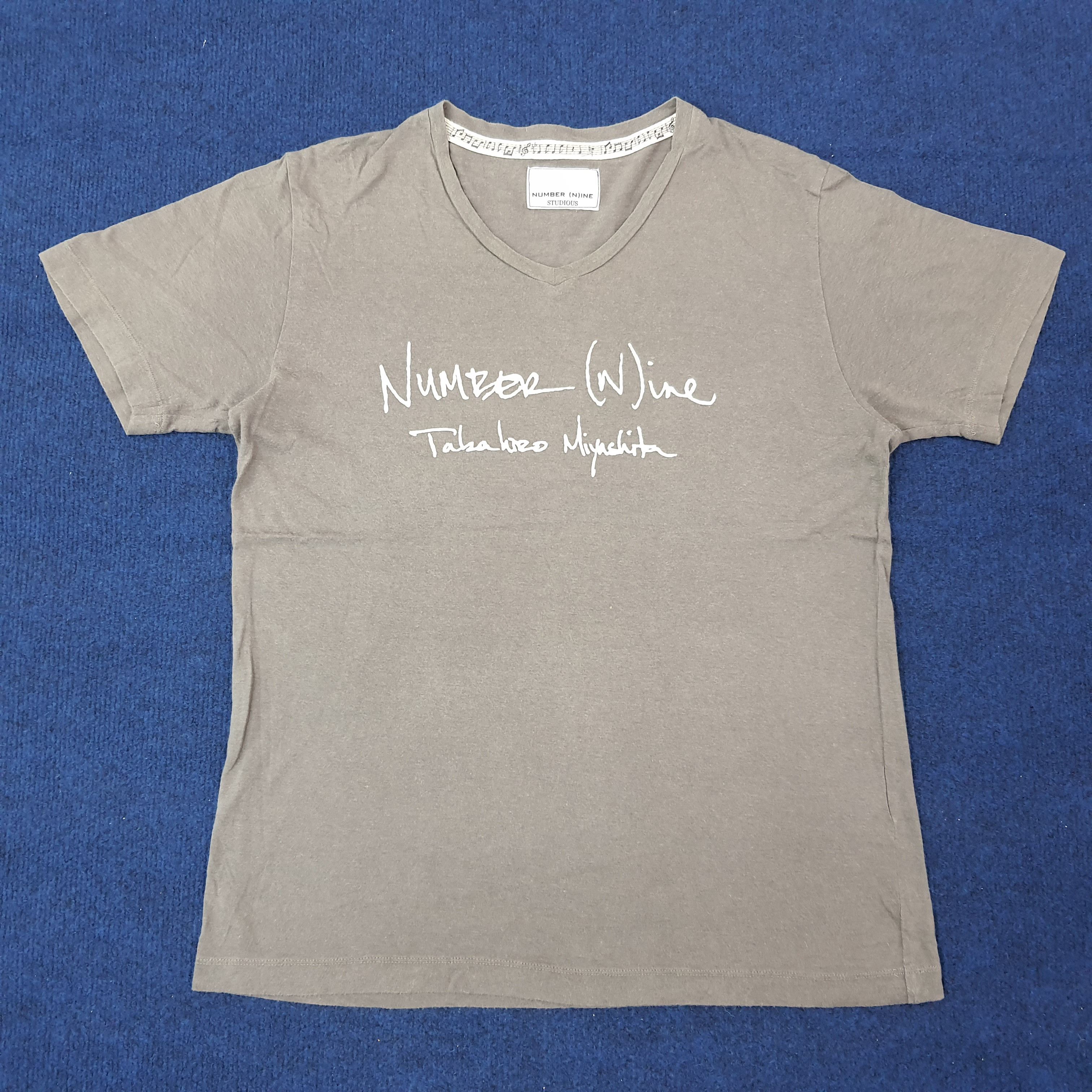 Number (N)ine Number Nine Studious Skeletons Hand t shirt