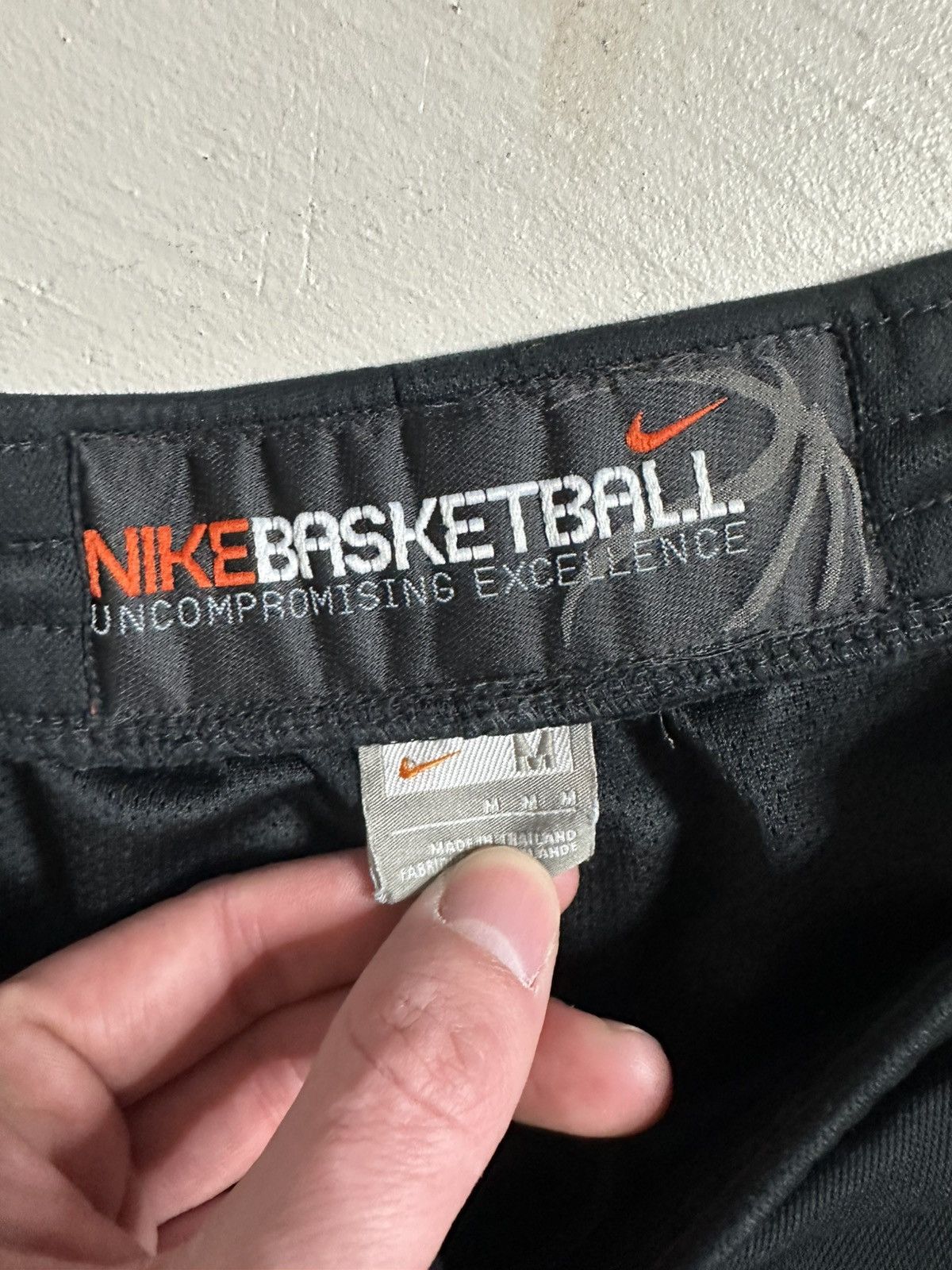 Nike Y2K 2000s Nike Basketball Baggy Shorts Size US 34 / EU 50 - 4 Thumbnail