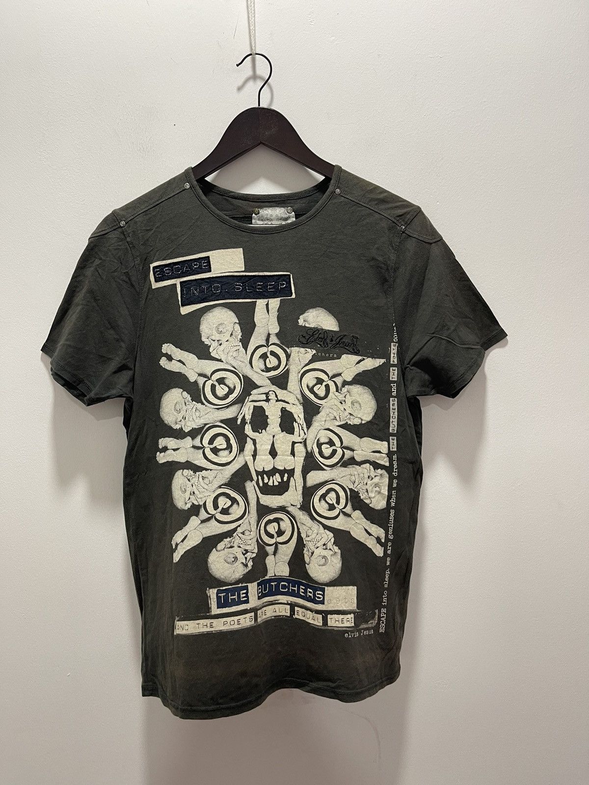 Vintage ELVIS JESUS THE BUTCHERS HUMAN TSHIRT Y2K Size US S / EU 44-46 / 1 - 1 Thumbnail