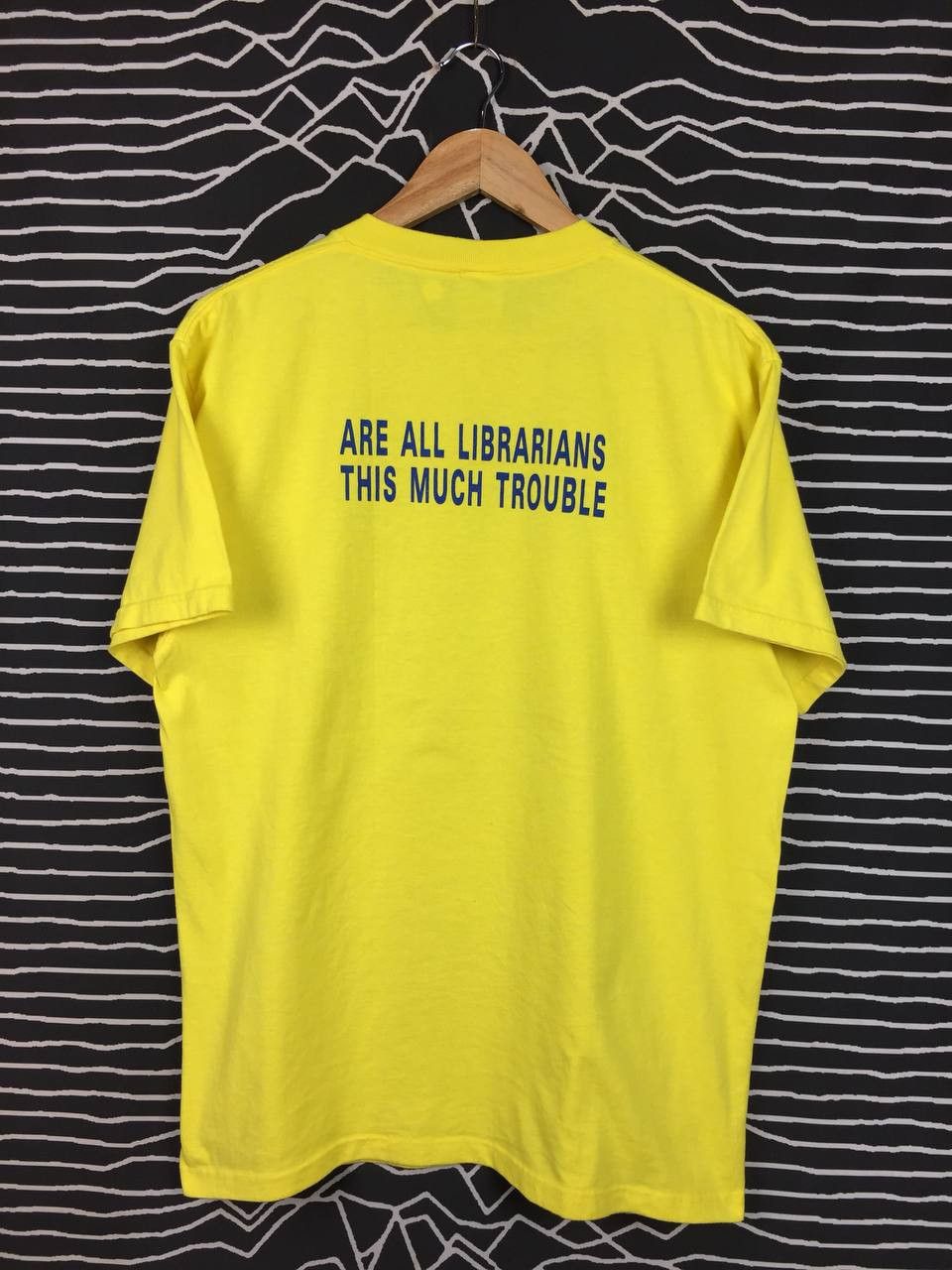 Fruit Of The Loom × Vintage Vtg 00s Are All Librarians This Much Trouble Wording Tee Size US L / EU 52-54 / 3 - 2 Thumbnail