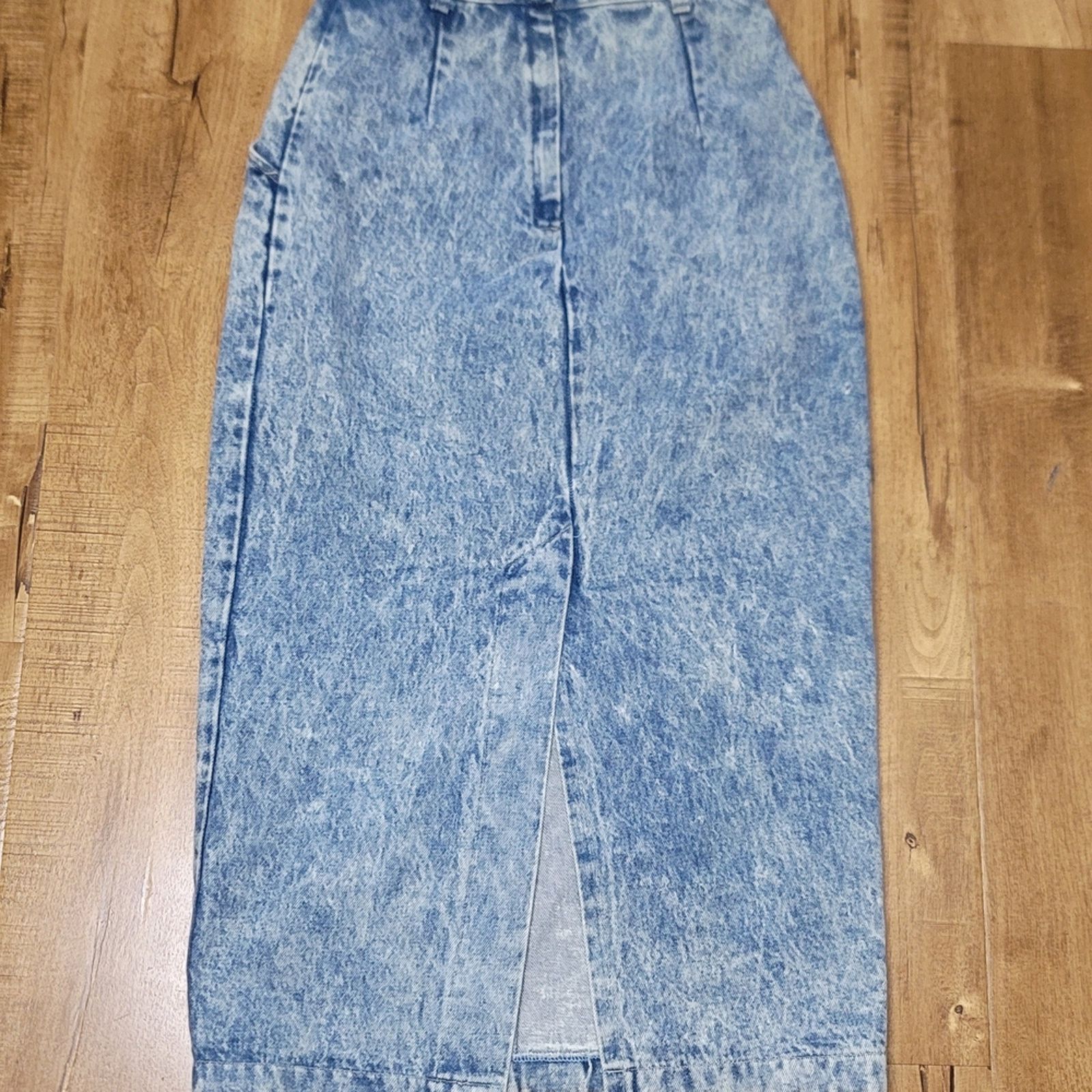 The Unbranded Brand Vtg Candie's Acid Washed Denim Pencil Skirt Size 24" / US 00 / IT 34 - 2 Thumbnail