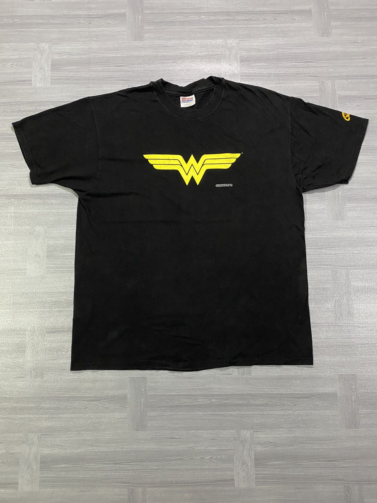 DC Comics Vintage 1996 Wonderwomen Logo T-Shirt Size US XL / EU 56 / 4 - 1 Thumbnail