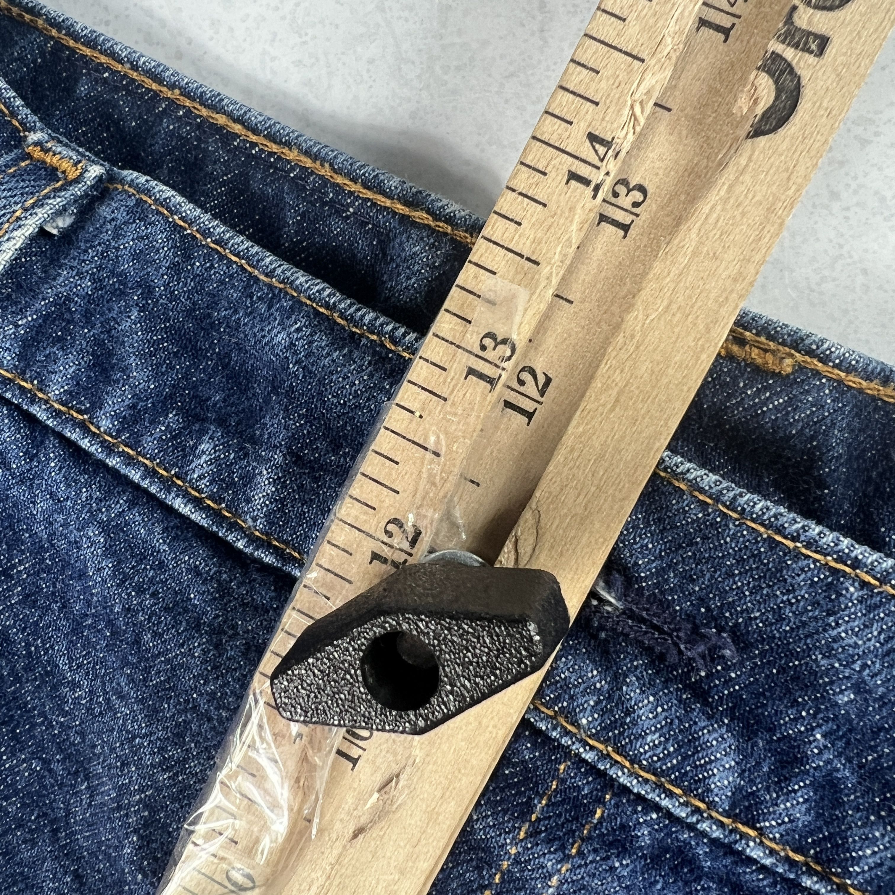 Levi's × Vintage VTG 90s Levi's Jean 505 Straight Dark Blue Denim Orange Tab Size US 37 - 21 Thumbnail