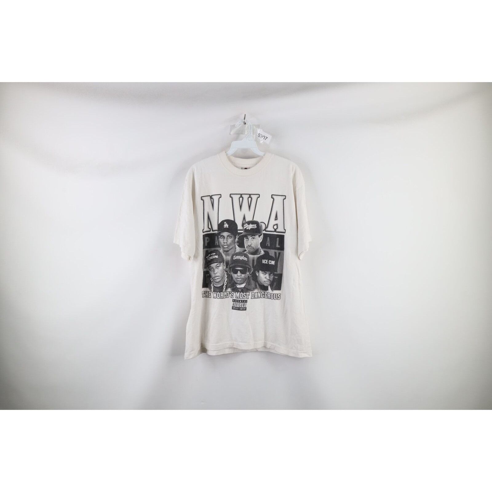 Vintage Vintage Streetwear Distressed NWA Hip Hop Rap Tee T-Shirt Size US L / EU 52-54 / 3 - 1 Thumbnail