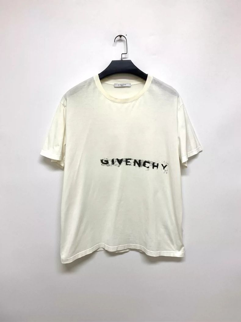 Givenchy givenchy white graffiti short sleeve t-shirt-dmc Size US XL / EU 56 / 4 - 1 Thumbnail