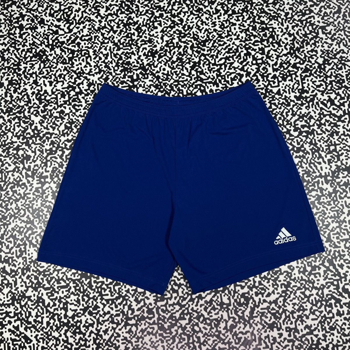 Adidas Vintage Y2K Adidas Sports Style Retro Casual Basic Shorts Size US 37 - 1 Thumbnail