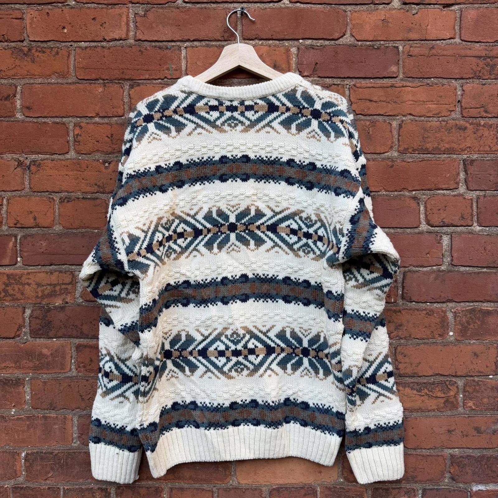 Other Vintage knights of the round table knit sweater 90s L Size US L / EU 52-54 / 3 - 4 Thumbnail