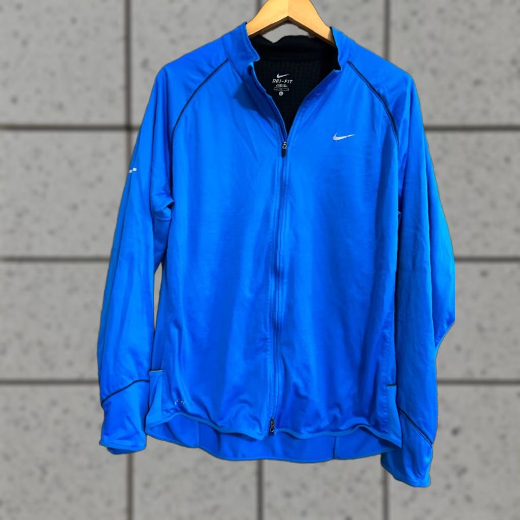 Nike **Nike Dri Fit Jacket Womens Large Blue Full Zip Thumb Holes Running Yoga** User: **Blue Nike Dri Fit Womens Large Full Zip Jacket Running Yoga** Size L / US 10 / IT 46 - 1 Thumbnail