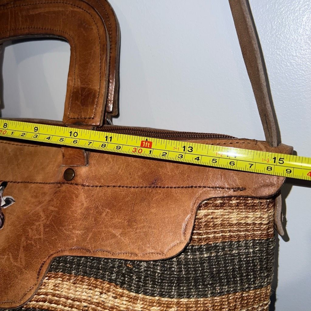 Vintage Vintage African Sisal Market Woven Bag Leather Handles & Str Size ONE SIZE - 6 Thumbnail