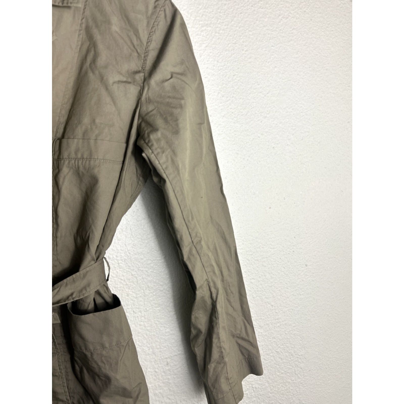 Uniqlo VINTAGE Uniqlo Womens XS Khaki Olive Button Up Lightweight Coat Cotton Belted Size XS / US 0-2 / IT 36-38 - 4 Thumbnail