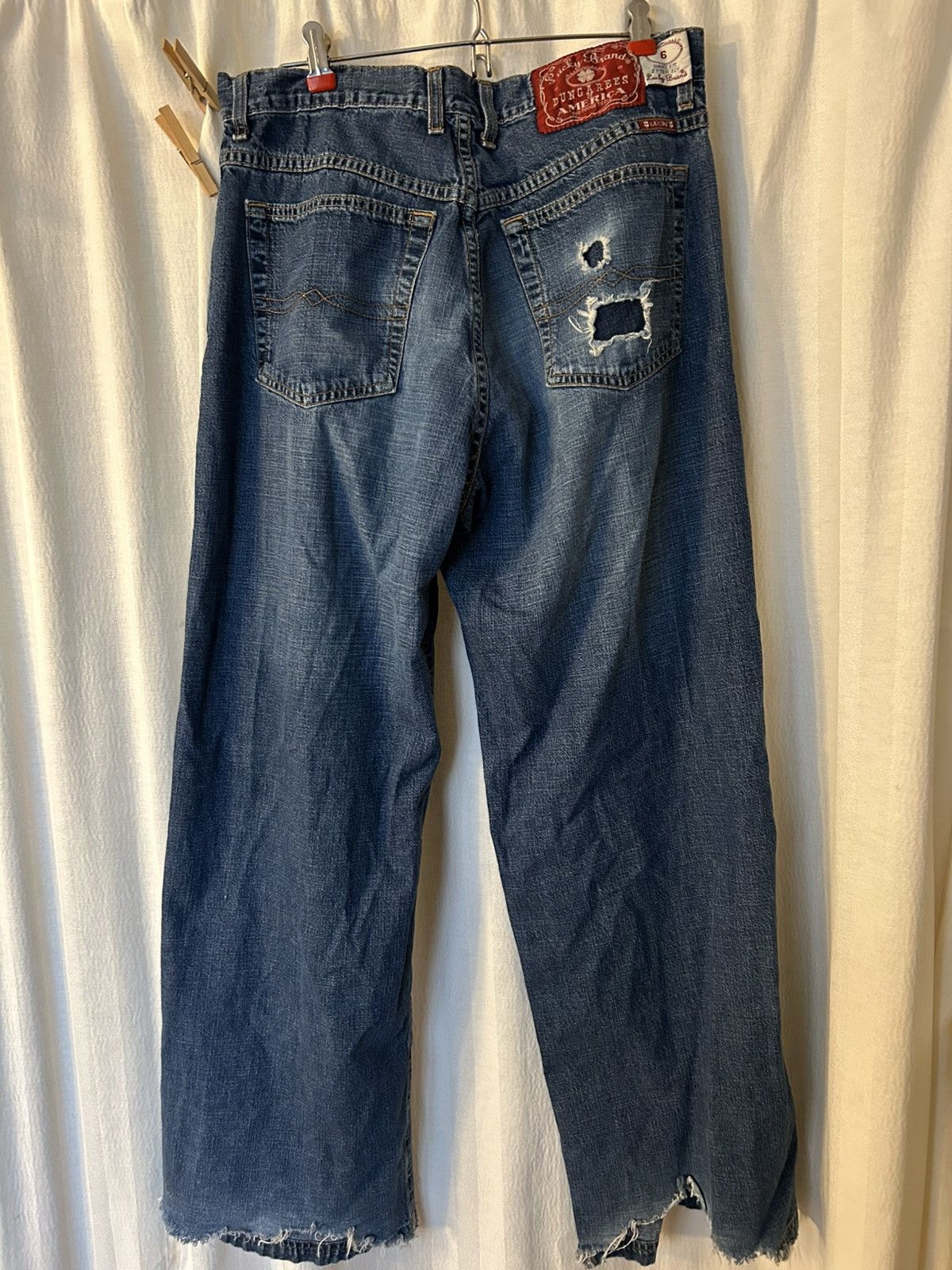Lucky Brand Jeans: lucky brand red label distressed sz 32 sz 6 md in us Size 32" / US 10 / IT 46 - 2 Thumbnail
