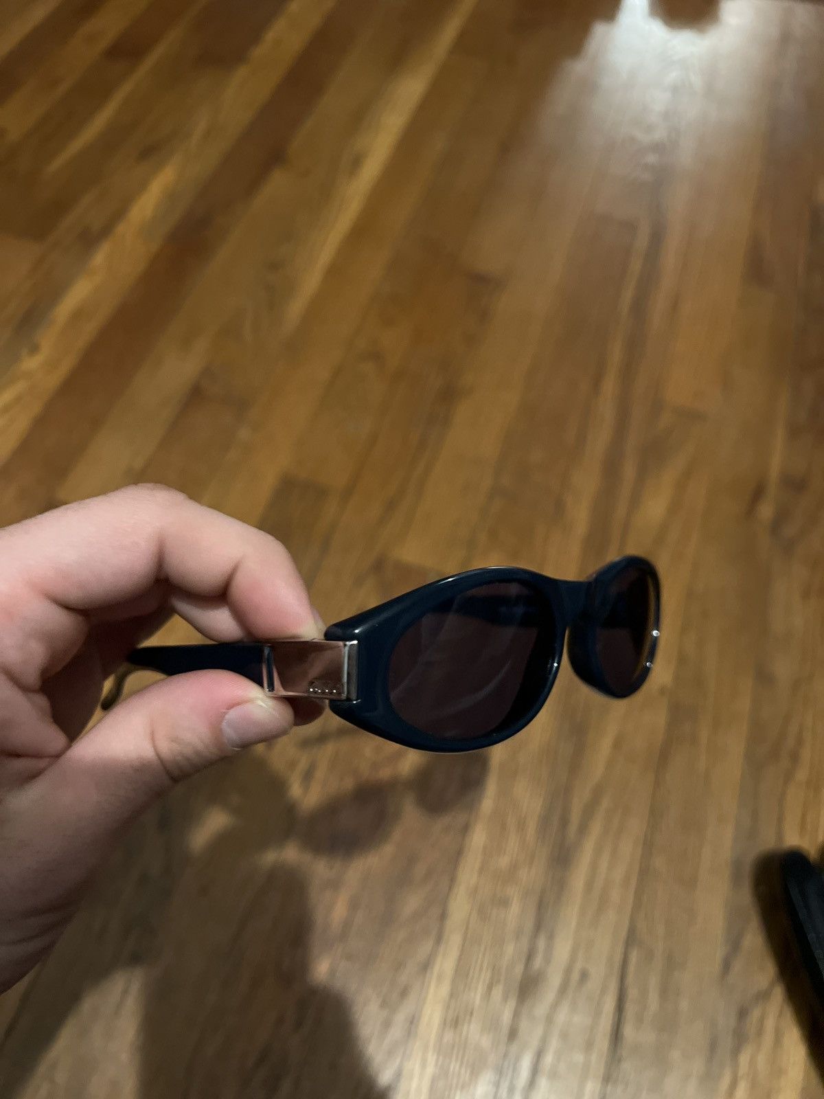 Gucci Gucci GG 2411/S 8CC Dark Blue 90s Vintage Plastic Sunglasses Size ONE SIZE - 5 Thumbnail