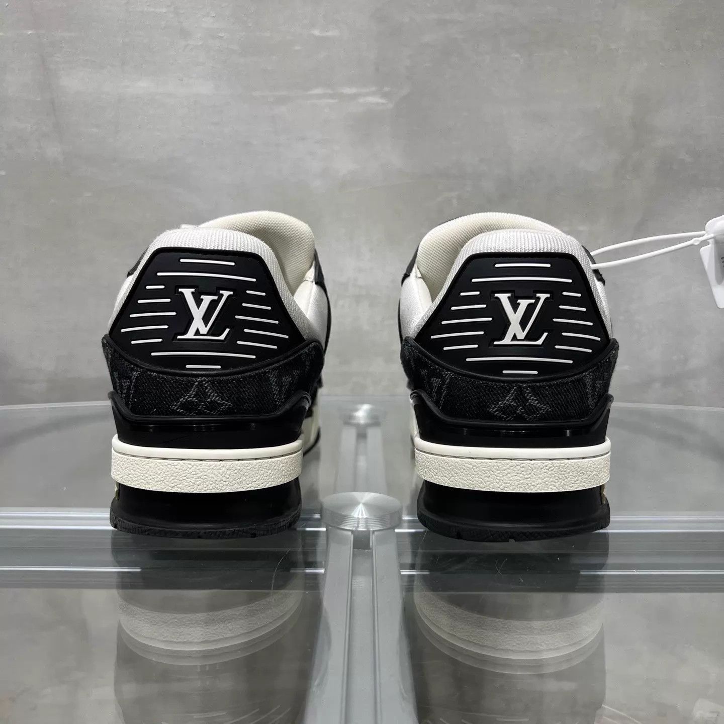 Louis Vuitton LV Trainer Black and White Denim UK6/40 Size US 7 / EU 40 - 6 Thumbnail