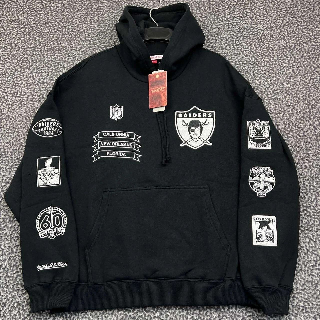 Mitchell & Ness Las Vegas Raiders Hoodie Men NFL Mitchell & Ness Pullover M Size US M / EU 48-50 / 2 - 1 Thumbnail