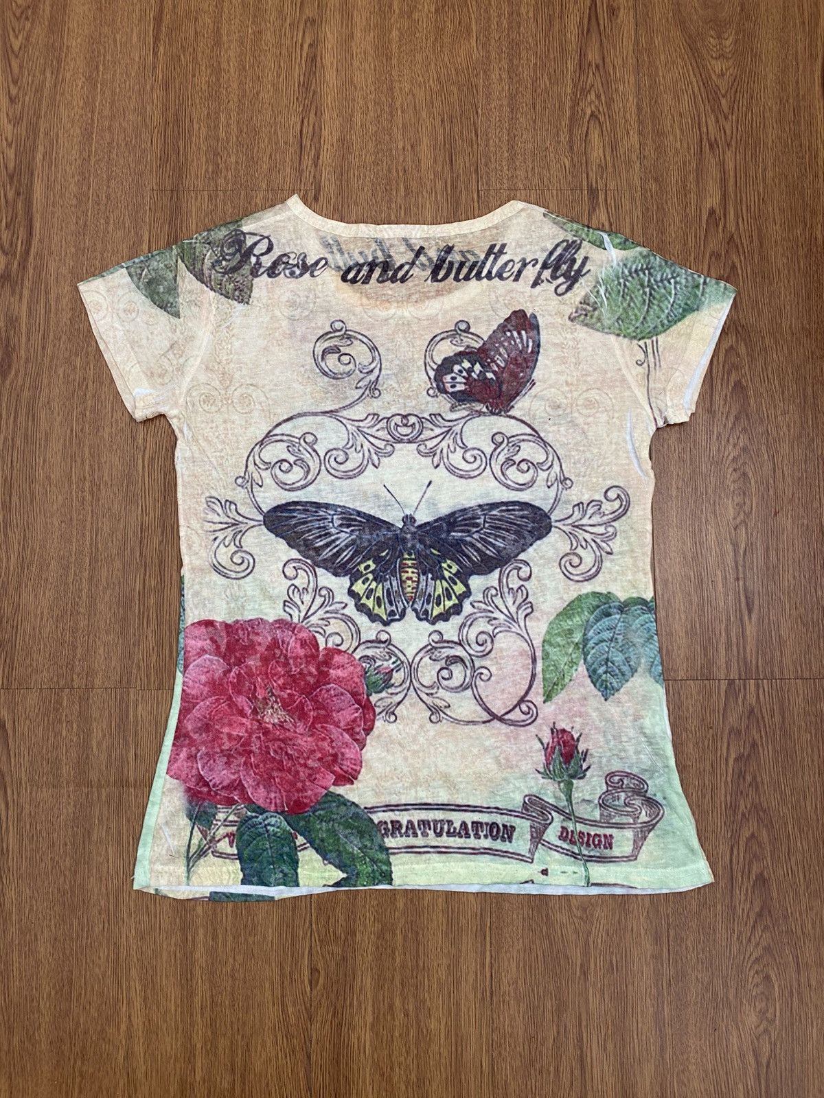 Custo Barcelona Custo barcelona rose and butterfly tee Size M / US 6-8 / IT 42-44 - 2 Thumbnail