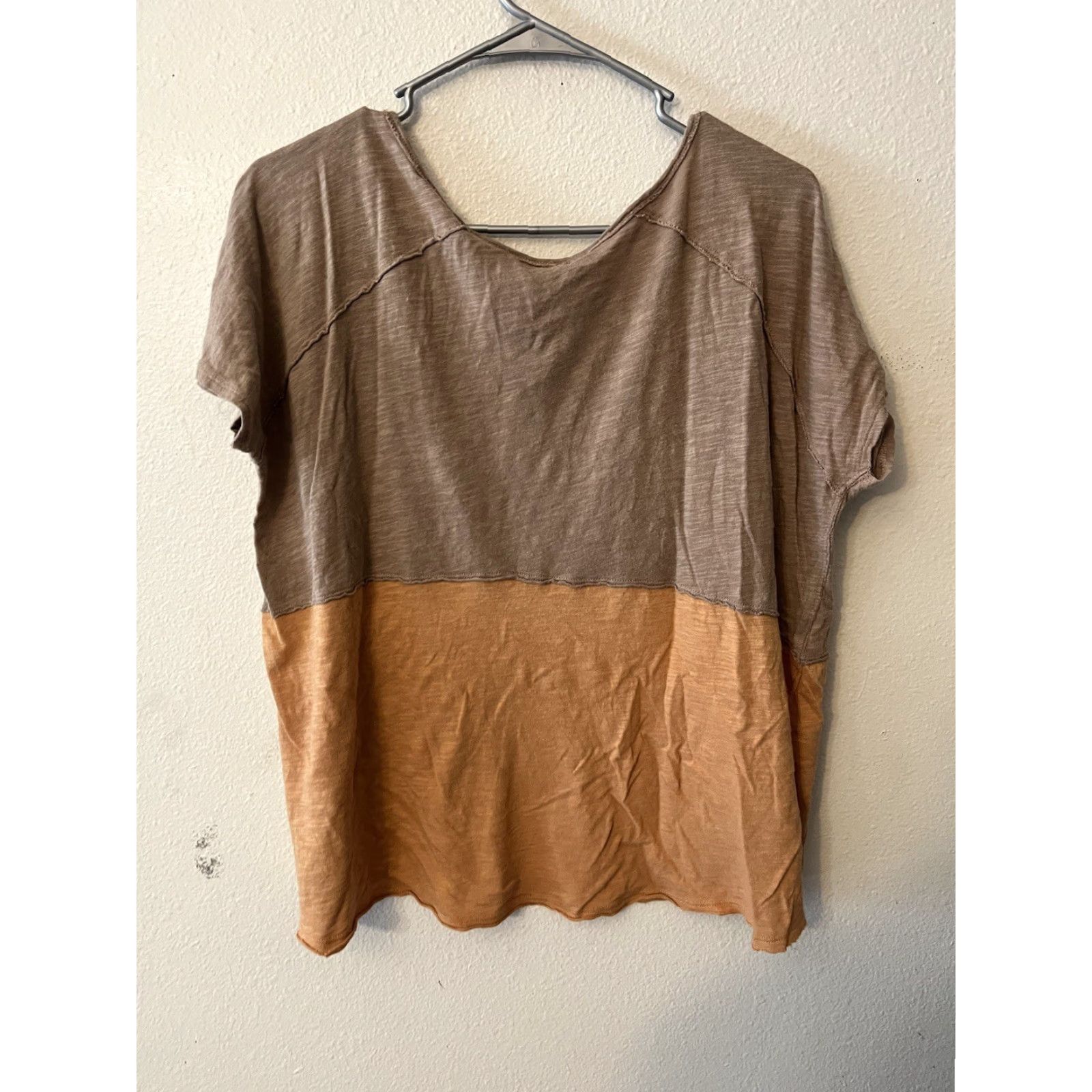 Free People FREE PEOPLE T-Shirt WOMENS XS COLORBLOCK MIDNIGHT TAN/ORANGE Colorful 90s? Size XS / US 0-2 / IT 36-38 - 3 Thumbnail