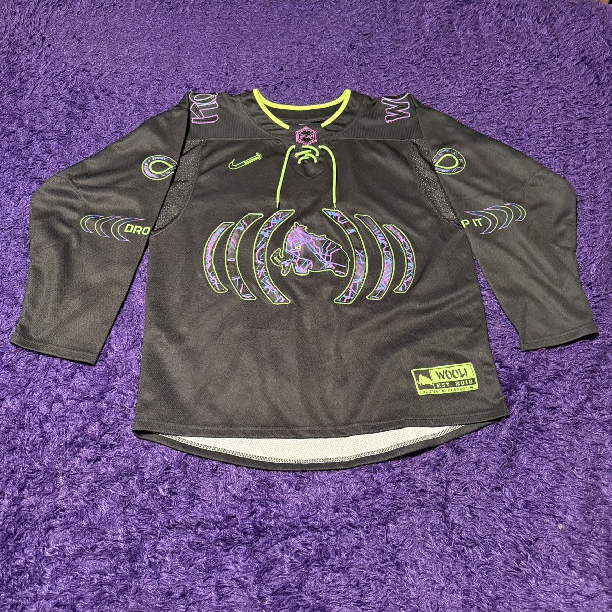 Other WOOLI DROP IT ON REPEAT HOCKEY JERSEY *LARGE Size US L / EU 52-54 / 3 - 1 Thumbnail