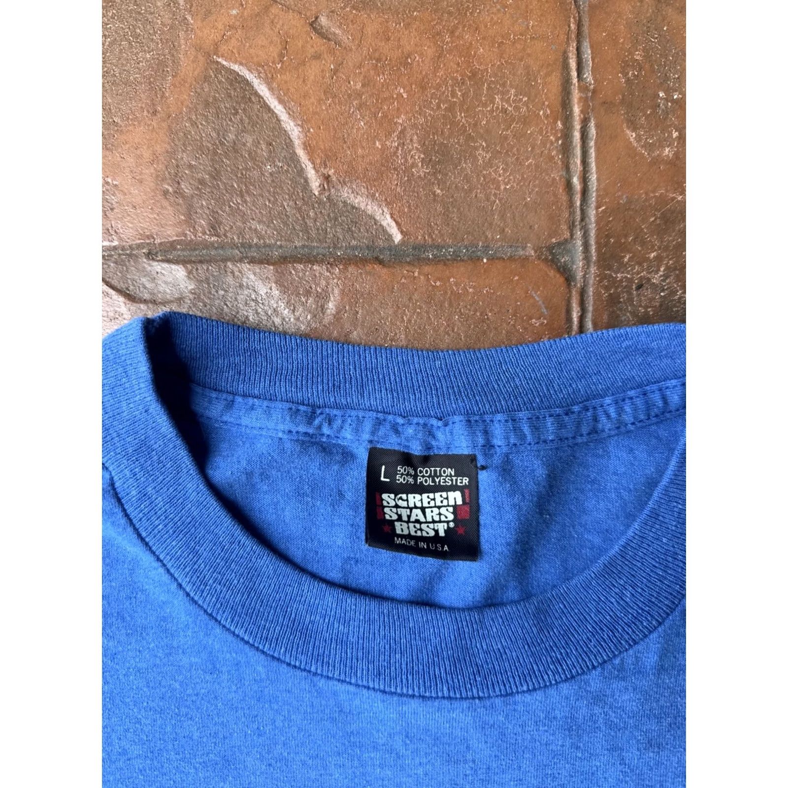 Vintage VINTAGE Screen Stars Skiing Cows Kansas Long Sleeve Shirt XL Blue Crew Neck Cotton Blend USA Men T-Shirt 80s Graphic Print Size US XL / EU 56 / 4 - 2 Thumbnail