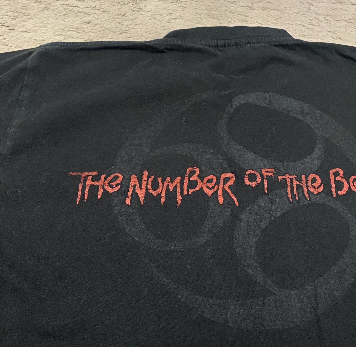 Iron Maiden Iron maiden vintage the number of beast tee 00s Size US L / EU 52-54 / 3 - 9 Thumbnail
