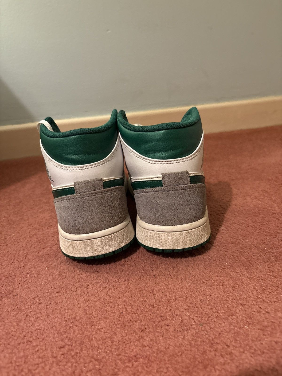 Jordan Brand White/green jordan 1 mids Size US 7 / EU 40 - 4 Thumbnail