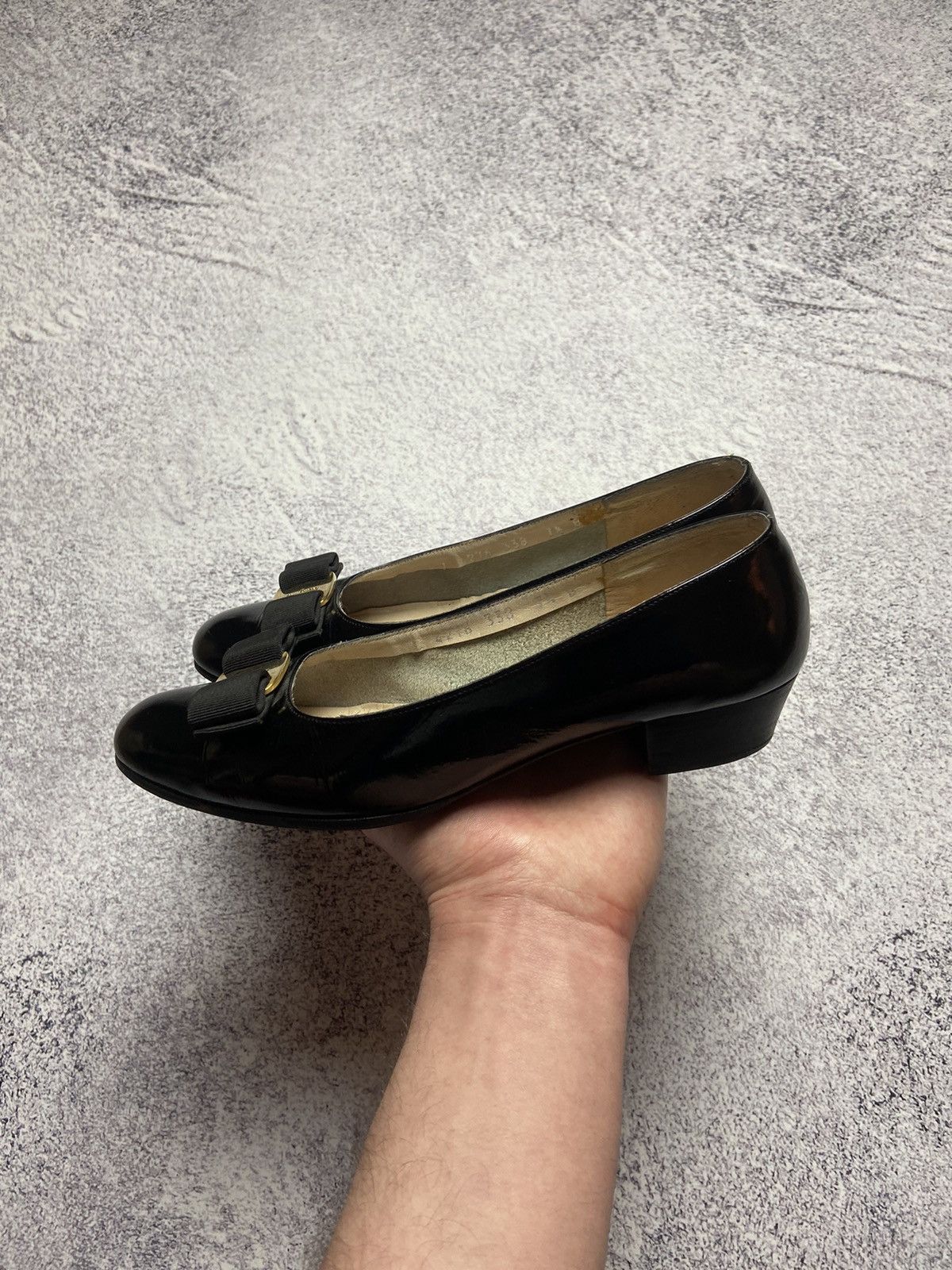 Designer × Salvatore Ferragamo Rare Selvatore Ferragamo Balet Shoes Designed Logo Sneakers Size US 7.5 / IT 37.5 - 7 Thumbnail