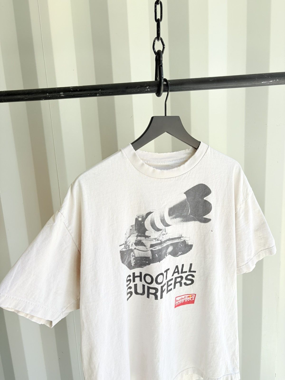 Vintage Thrashed Shoot All Surfers Faded Distressed Shirt GRUNGE Size US XL / EU 56 / 4 - 2 Thumbnail