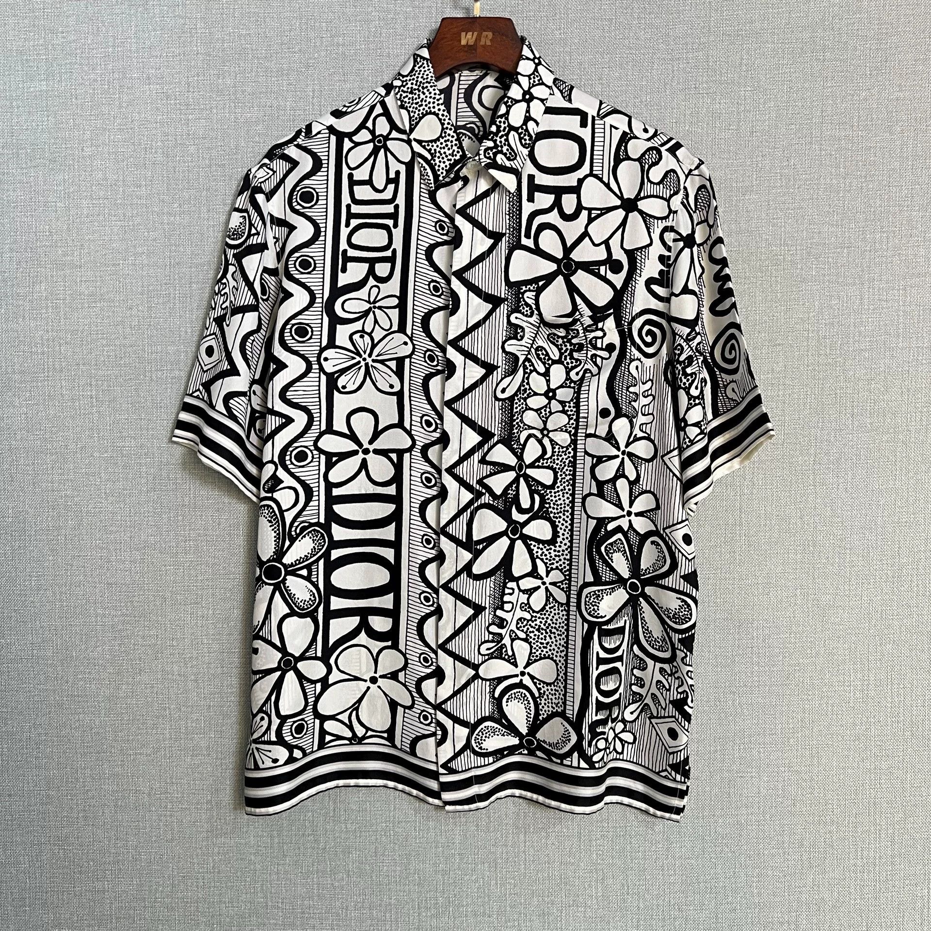 Dior Dior x Stussy Graffiti Floral S/S Shirt Size US M / EU 48-50 / 2 - 1 Thumbnail