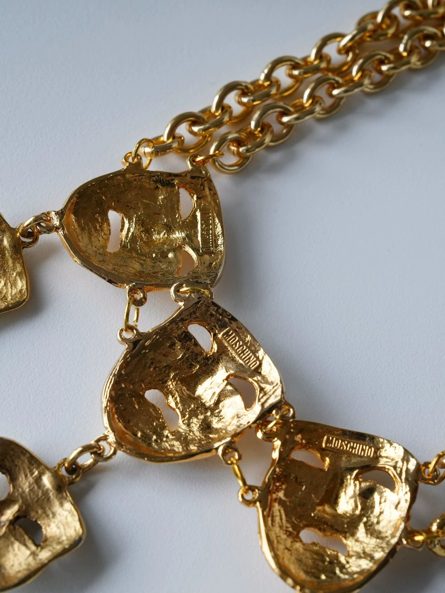 Moschino Moschino 90s Vtg Tragedy & Comedy Mask Necklace Size ONE SIZE - 4 Thumbnail