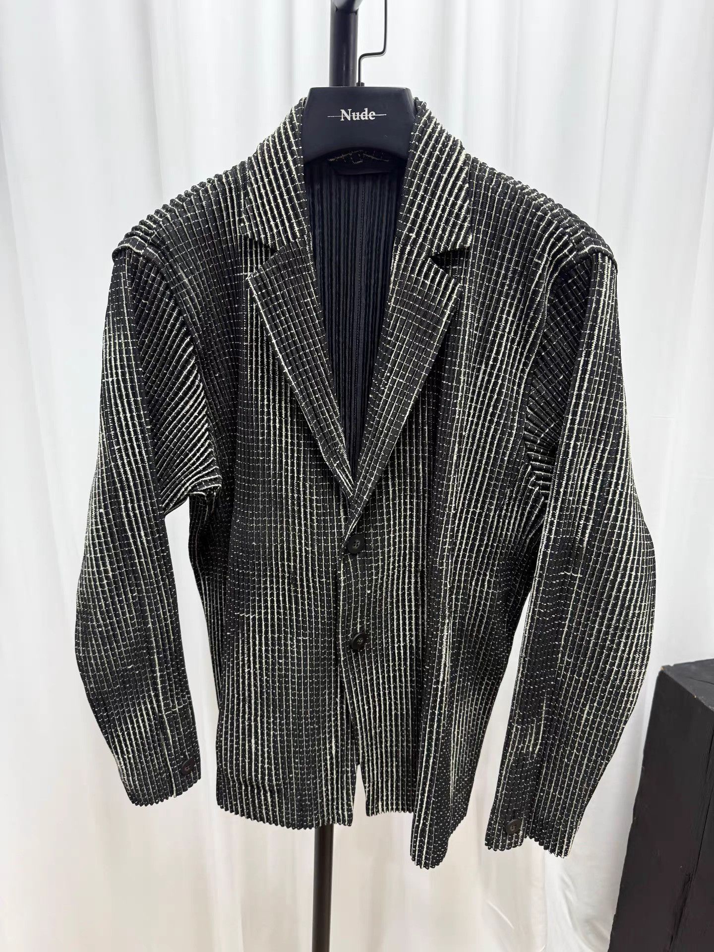 Issey Miyake Issey Miyake Homme Plissé Irregular Dye Pleated Jacket K20 Size US S / EU 44-46 / 1 - 1 Thumbnail
