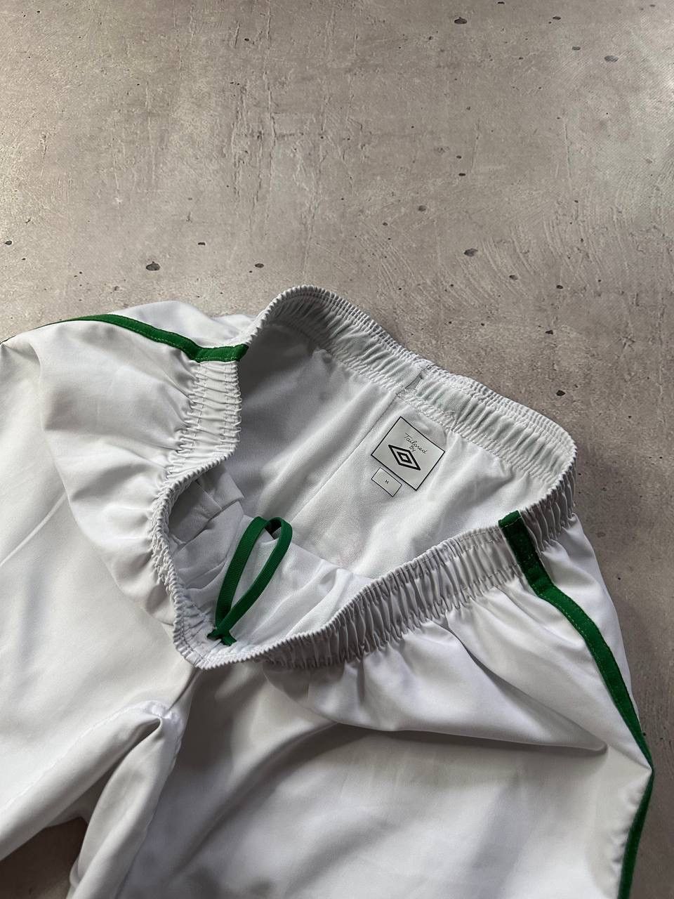 Umbro × Vintage Umbro Ireland National Team Soccer Shorts Size US 32 / EU 48 - 3 Thumbnail