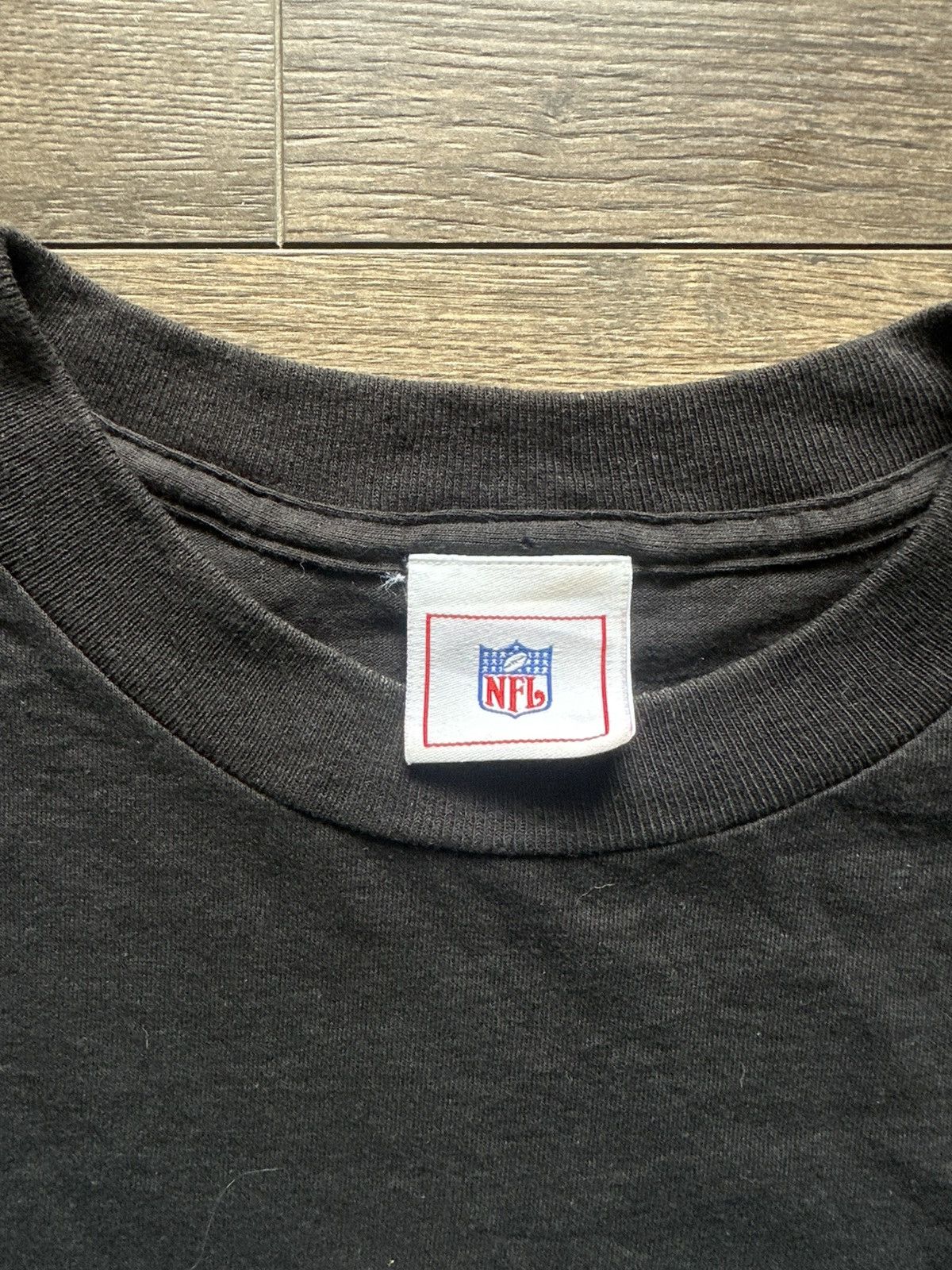 NFL Vintage Tampa Bay Buccaneers Helmet Shirt Black XL Size US XL / EU 56 / 4 - 5 Thumbnail