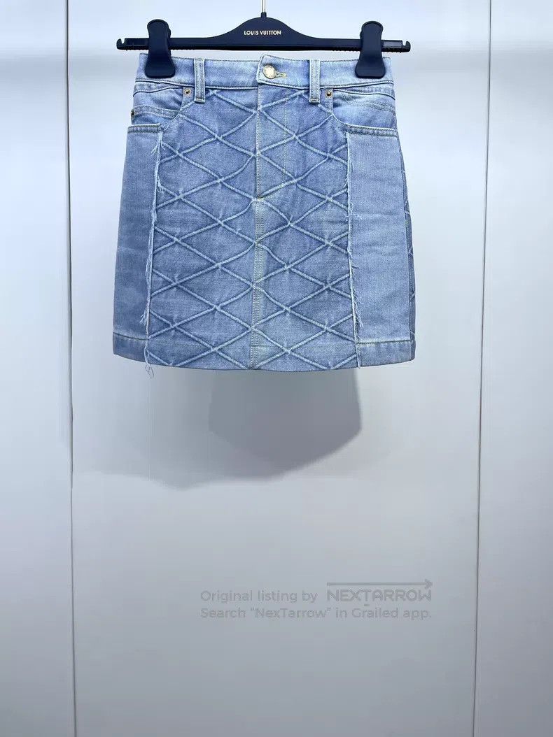 Louis Vuitton Louis Vuitton Rhombic denim skirt Size 33" - 1 Thumbnail