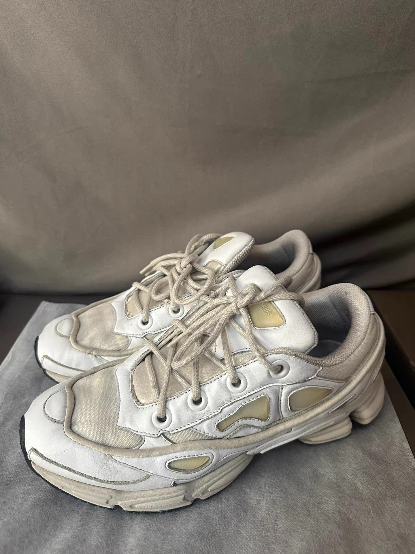 Raf Simons Raf Simons Ozweego White Cream Sneakers Size US 10.5 / EU 43-44 - 1 Thumbnail