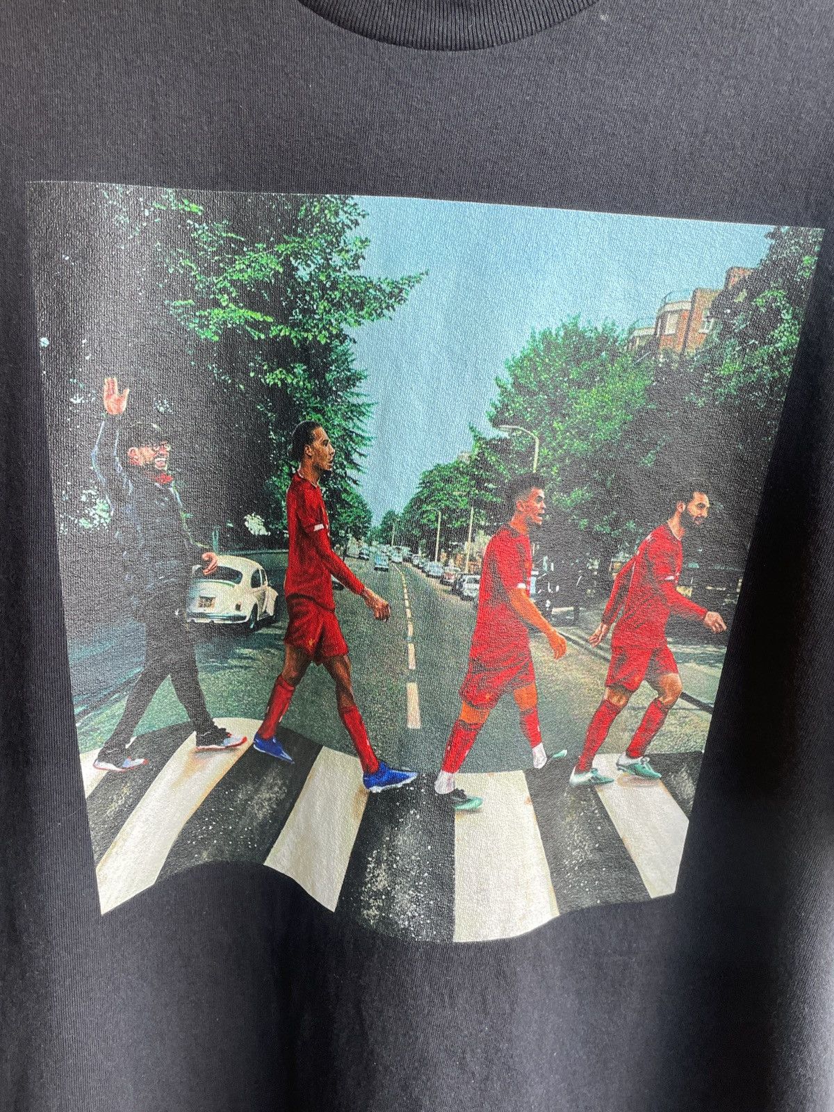 Gildan Liverpool Salah Klopp Diaz Van Dijk Abbey Road T Shirt Size US XL / EU 56 / 4 - 8 Thumbnail