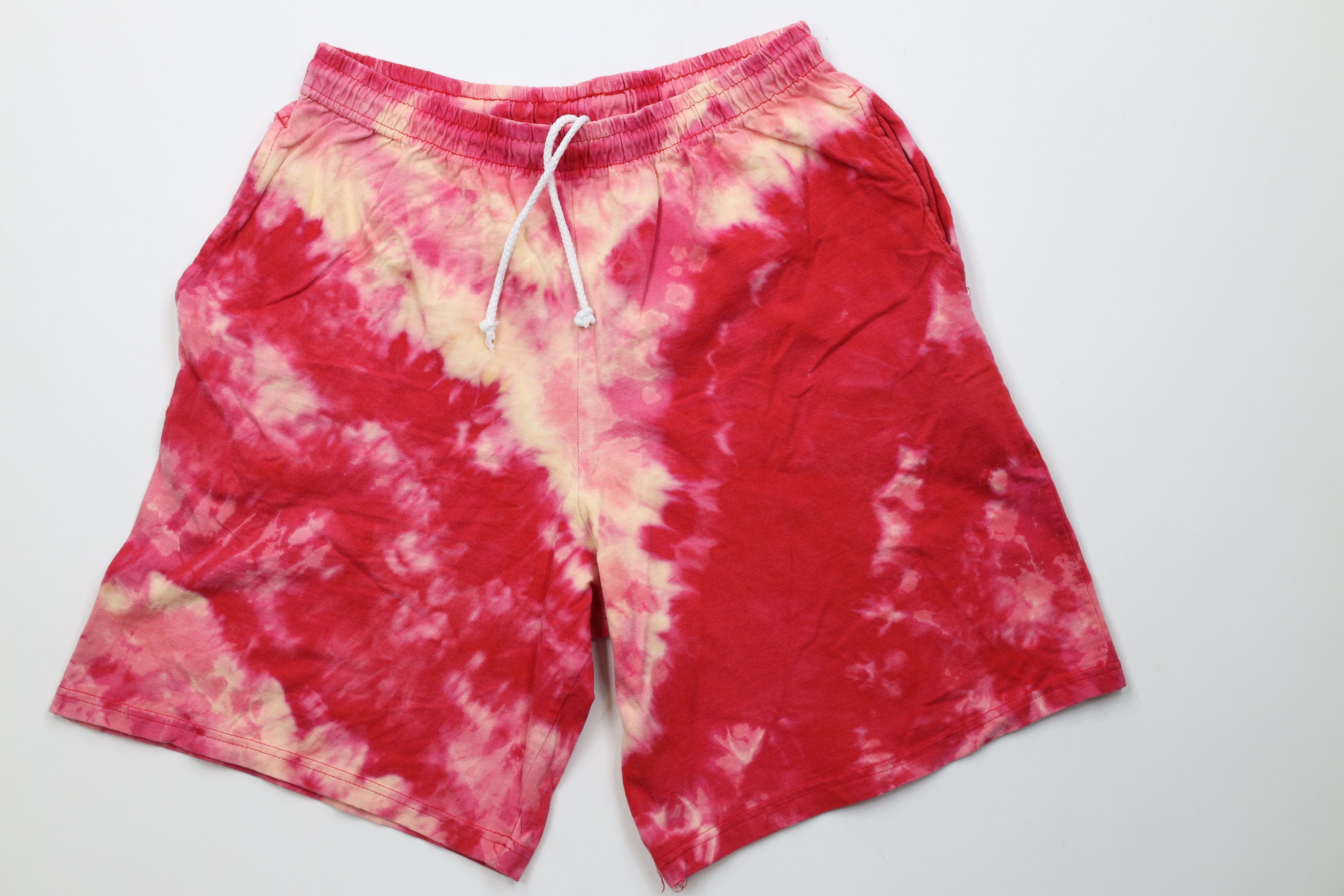 Vintage Vintage Y2K Streetwear Acid Wash Above Knee Shorts Red Size US 32 / EU 48 - 1 Thumbnail
