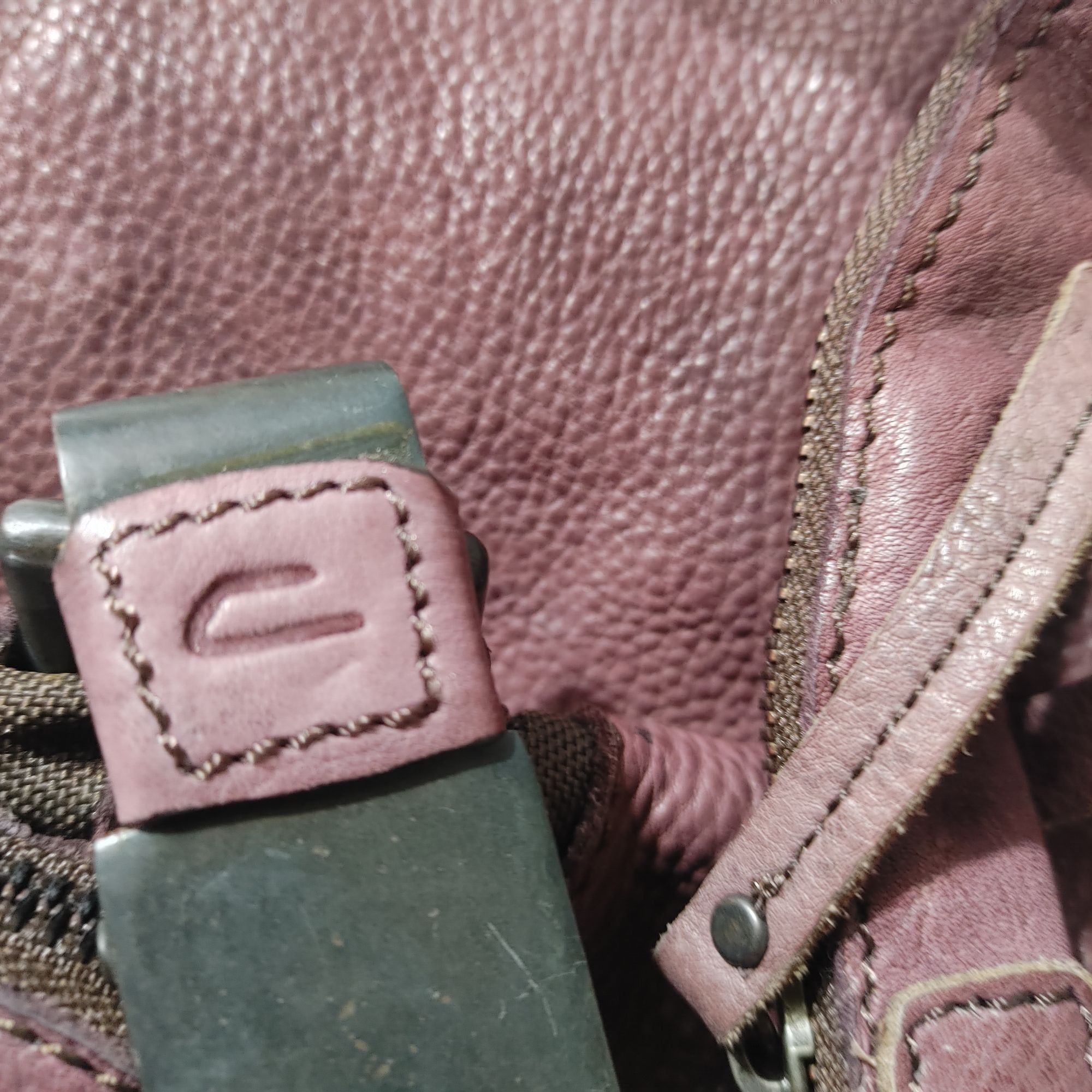 Diesel Diesel Vintage Leather Handbag Tote Purse Heavy Hardware Bur Size ONE SIZE - 8 Thumbnail