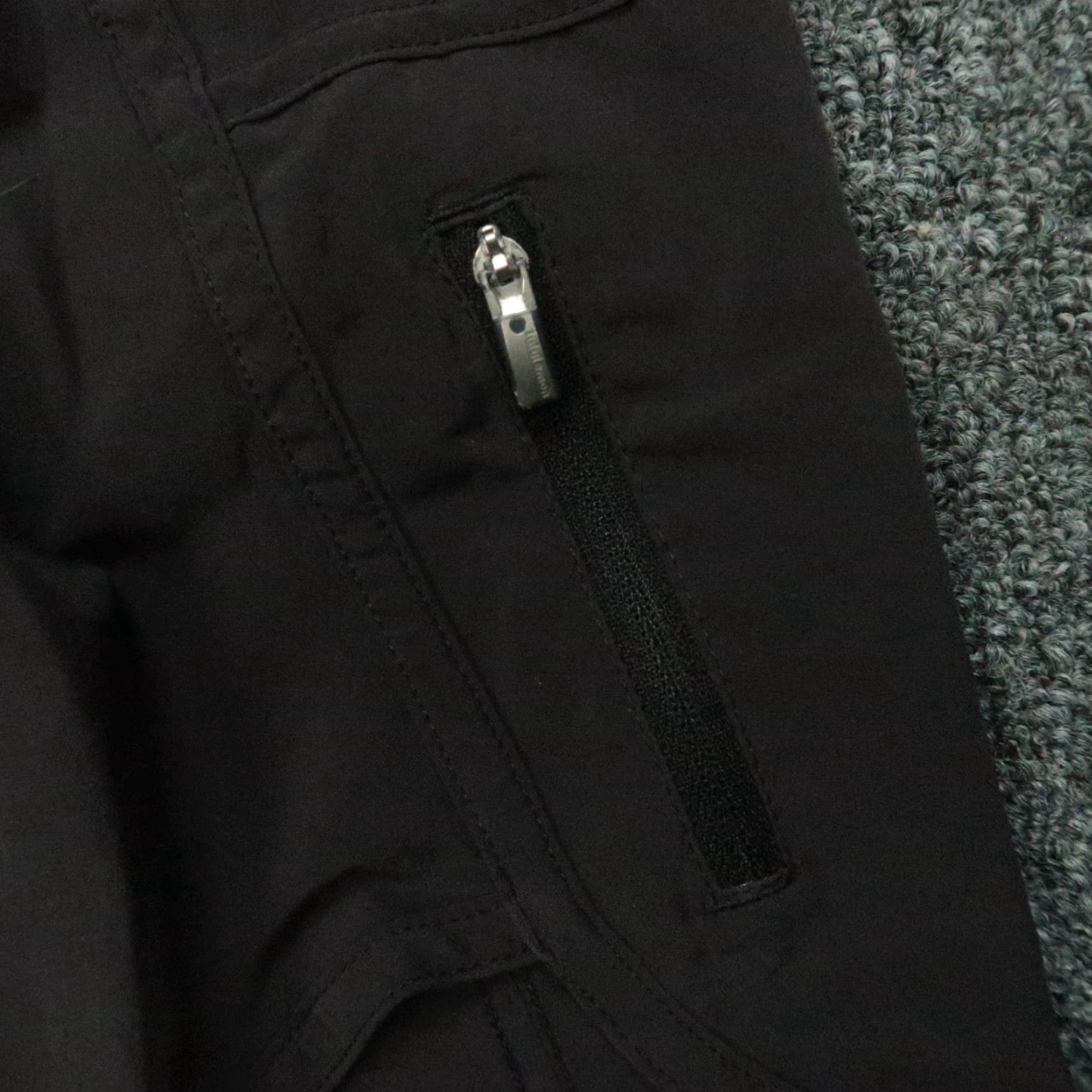 Lululemon Lululemon Shorts Women 6 Black Gray Run Track Attack Zip Pocket Training Size 28" / US 6 / IT 42 - 2 Thumbnail