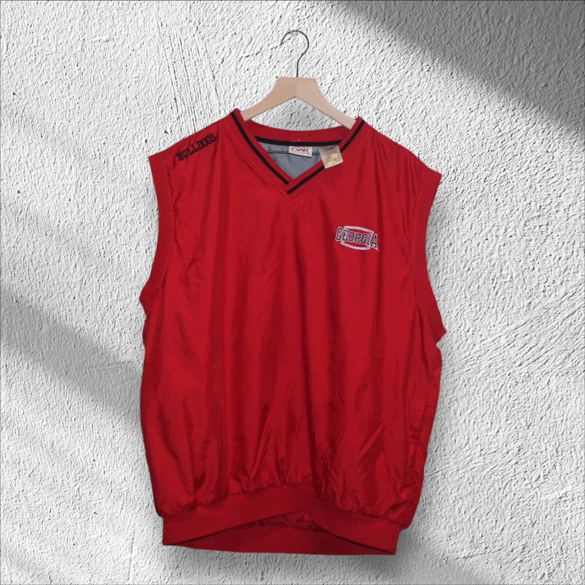 Vintage Vintage Georgia Bulldogs Red Vest Red Oak XL Size US XL / EU 56 / 4 - 1 Thumbnail