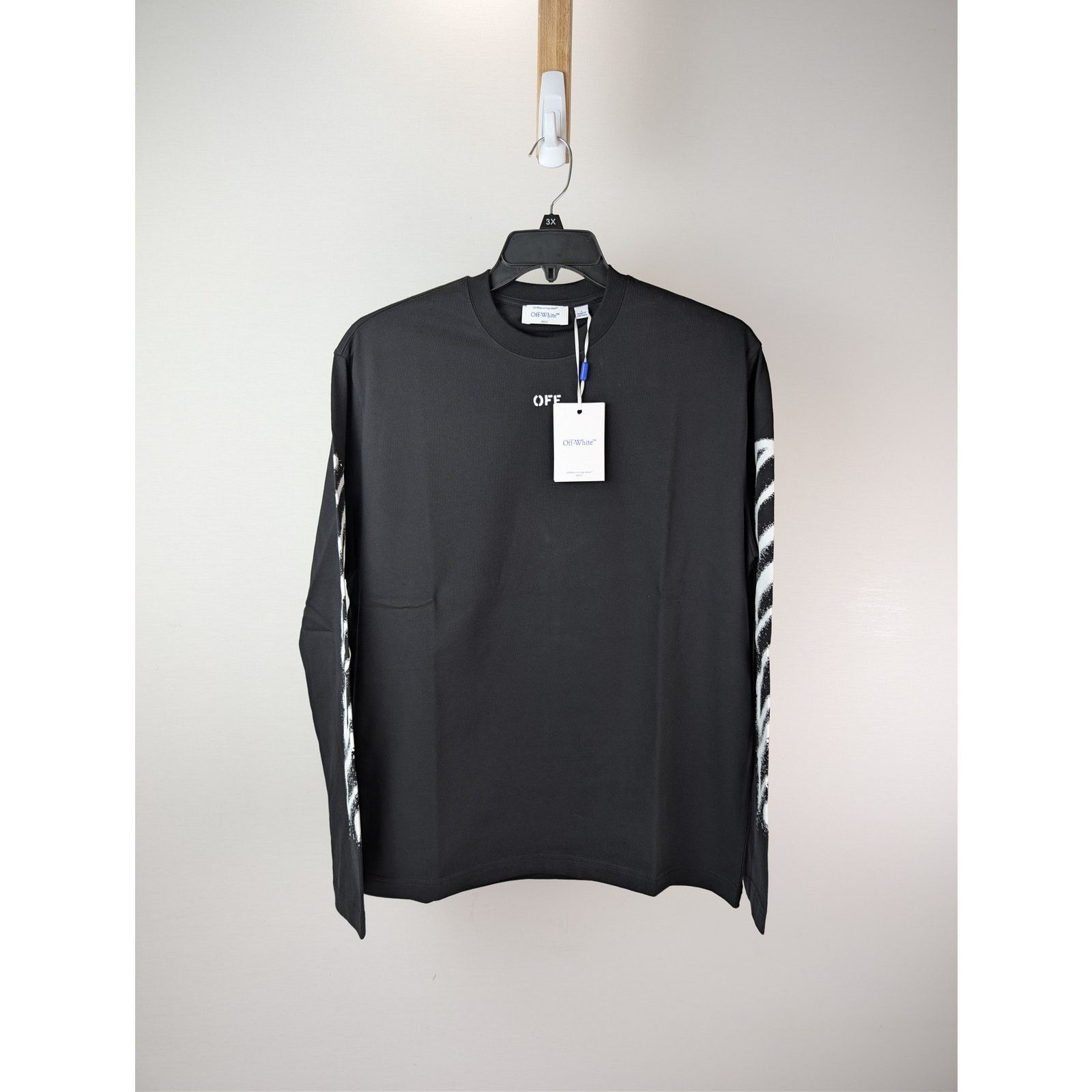 Off-White o1rshd1 Spray Can Arrow Skate L/S T-Shirt in Black Size US S / EU 44-46 / 1 - 9 Thumbnail