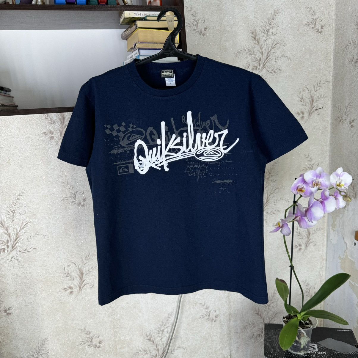Quiksilver × Vintage Vintage Quiksilver T shirt Surfing Blue Centre Logo L Size US M / EU 48-50 / 2 - 4 Thumbnail
