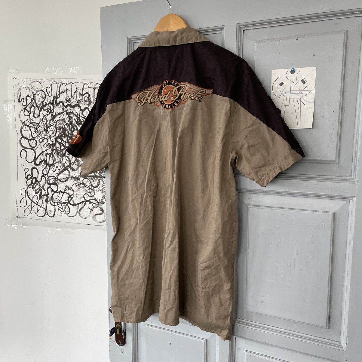 Hard Rock Cafe Vintage 90’s Hard Rock Atlanta Short Shirt Size L Size US L / EU 52-54 / 3 - 5 Thumbnail
