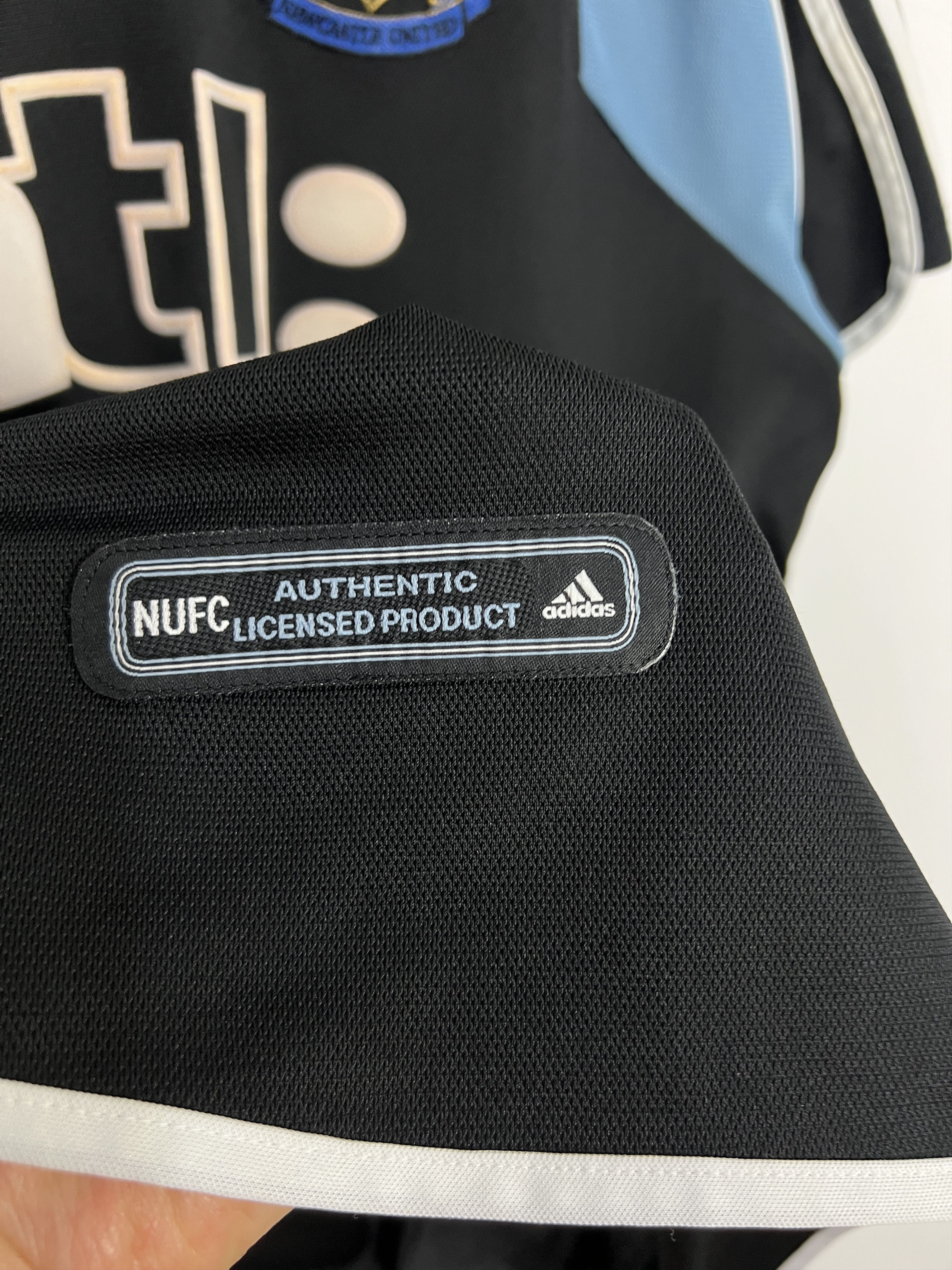 Adidas Newcastle Away football shirt 2000 Soccer Jersey Trikot Size US L / EU 52-54 / 3 - 4 Thumbnail