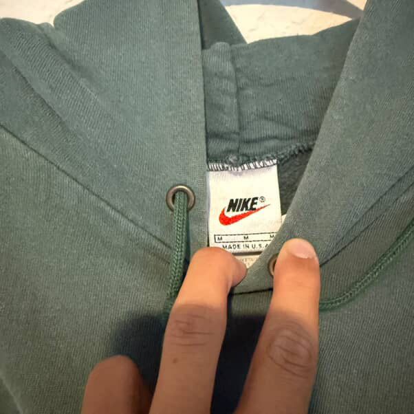 Nike Vintage Nike Hoodie Size M / US 6-8 / IT 42-44 - 3 Thumbnail