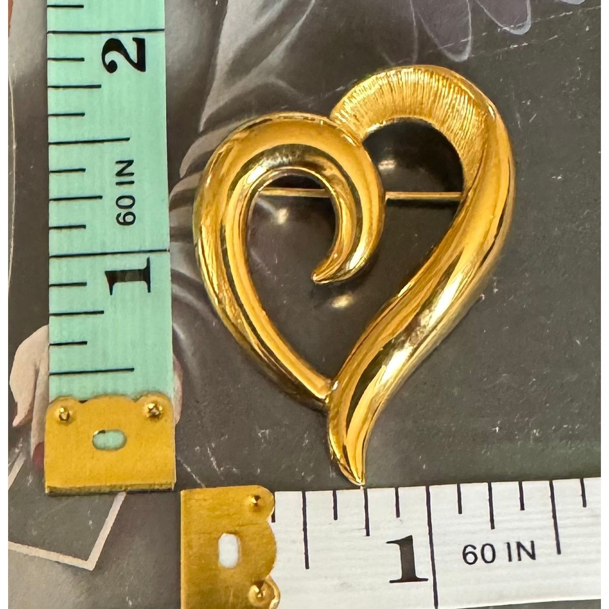 Other Vintage Napier Goldtone Chunky Heart Brooch Size ONE SIZE - 5 Thumbnail