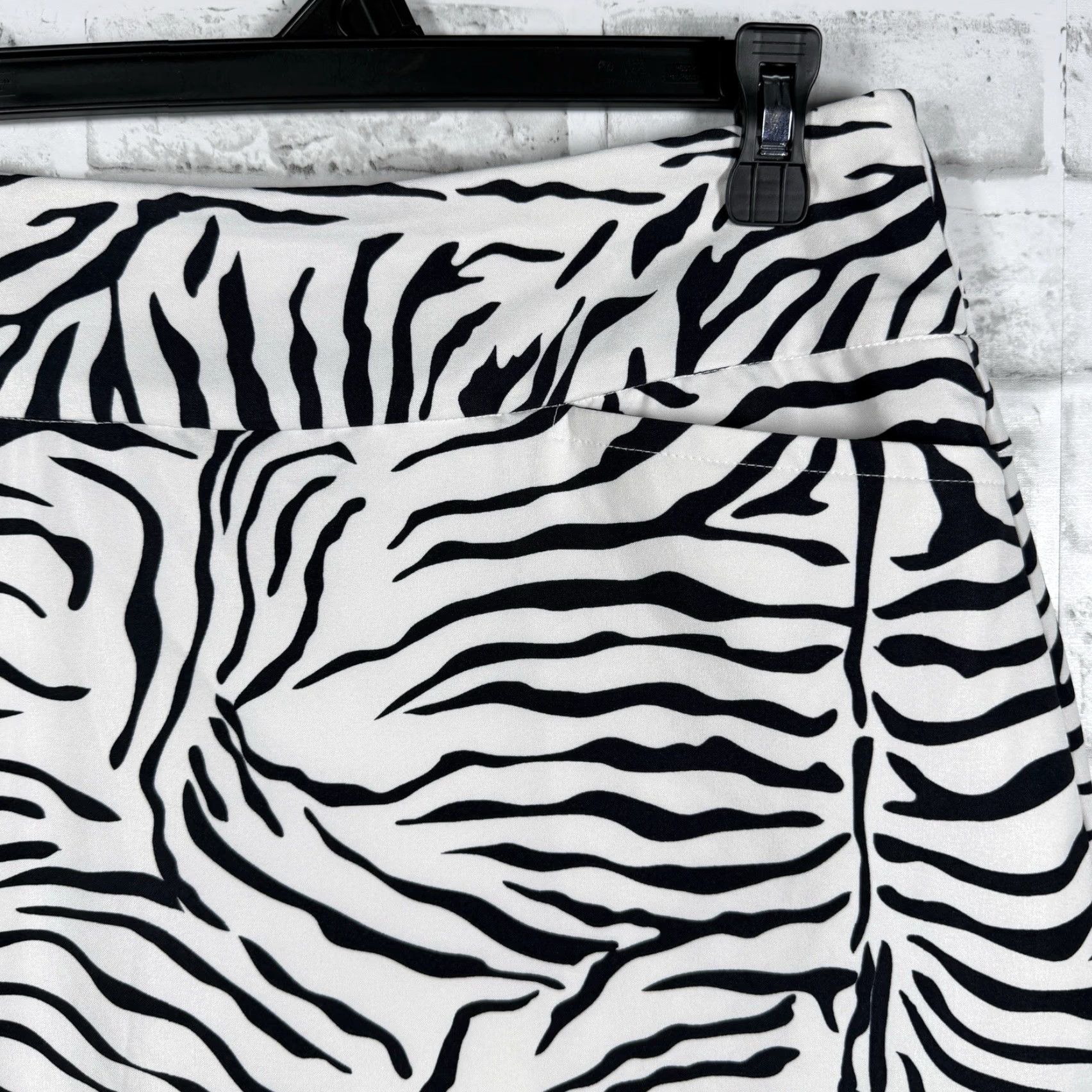 Vintage Tail Zebra Print Athletic Polyester Golf Skirt Womens Size 4 Size 27" / US 4 / IT 40 - 2 Thumbnail