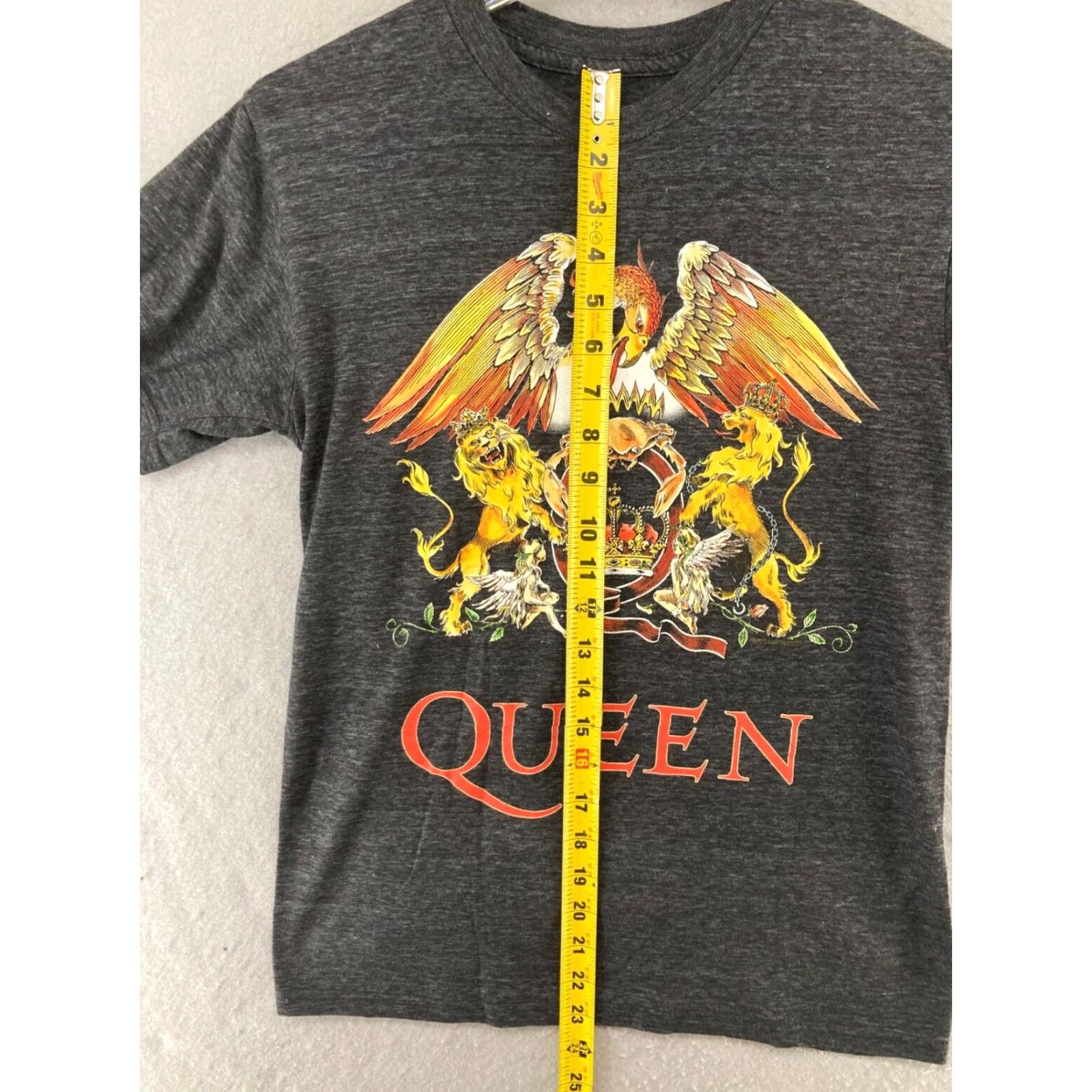 Griffin Queen Band Tee Small Gray Logo Lion Griffin Crown Mens Size US S / EU 44-46 / 1 - 4 Thumbnail